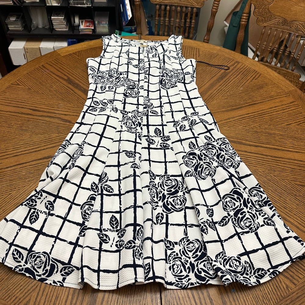 Sleeveless White & Black Grid Floral Midi Dress
